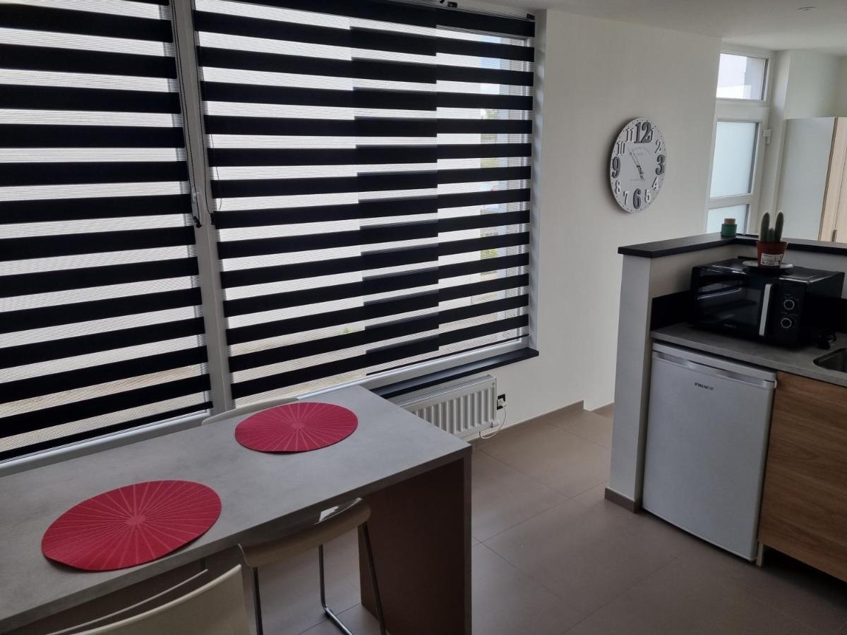 Maisonnette Entierement Renovee 日韦 外观 照片